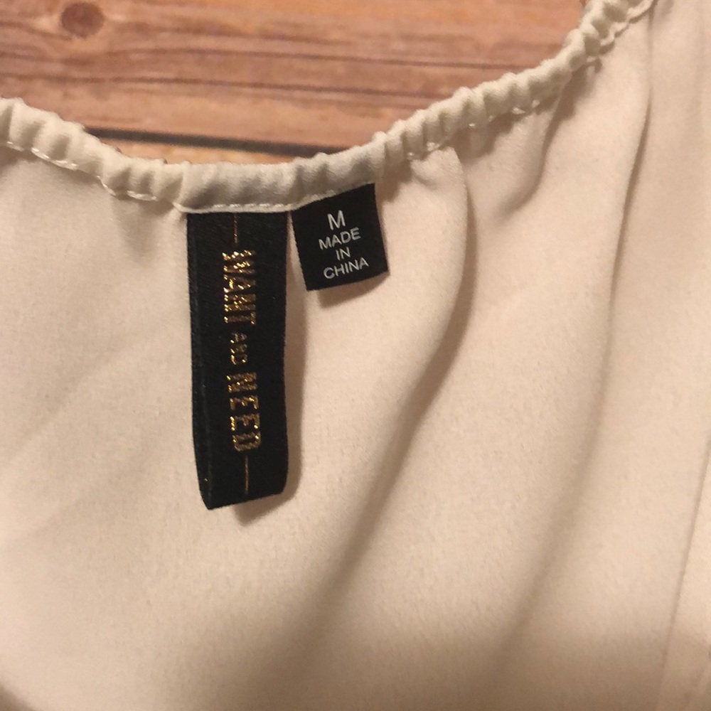 Want and Needs peasant style top size M - Picture 2 of 5